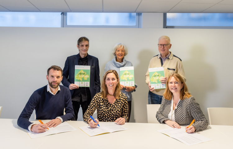 De ondertekenaars van het Sociaal Statuut